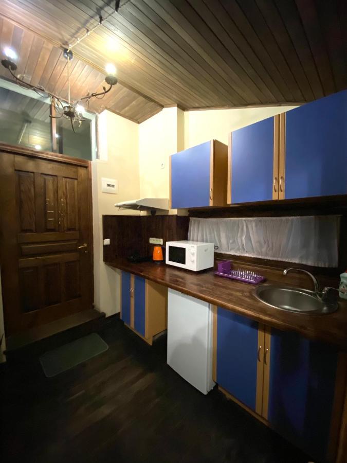 Квартира В Центрі На Вулиці Лесі Українки 19 Aparthotel Lviv Bagian luar foto