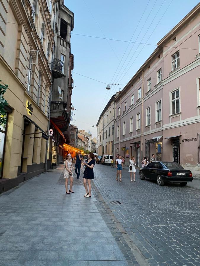 Квартира В Центрі На Вулиці Лесі Українки 19 Lviv Bagian luar foto