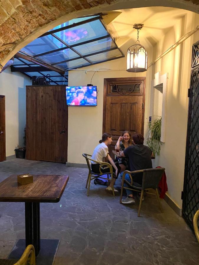 Квартира В Центрі На Вулиці Лесі Українки 19 Lviv Bagian luar foto